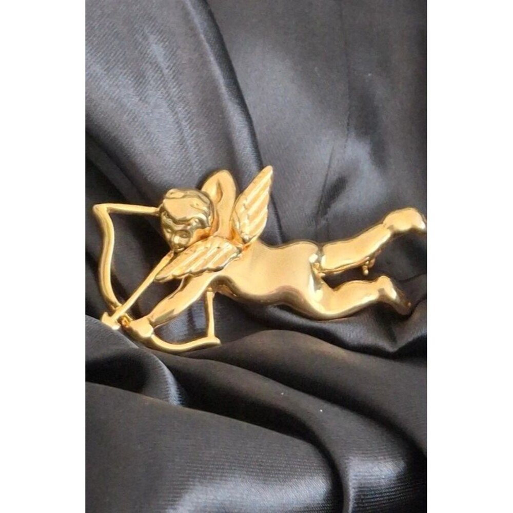 Vintage cupid angel cherub gold tone brooch pin